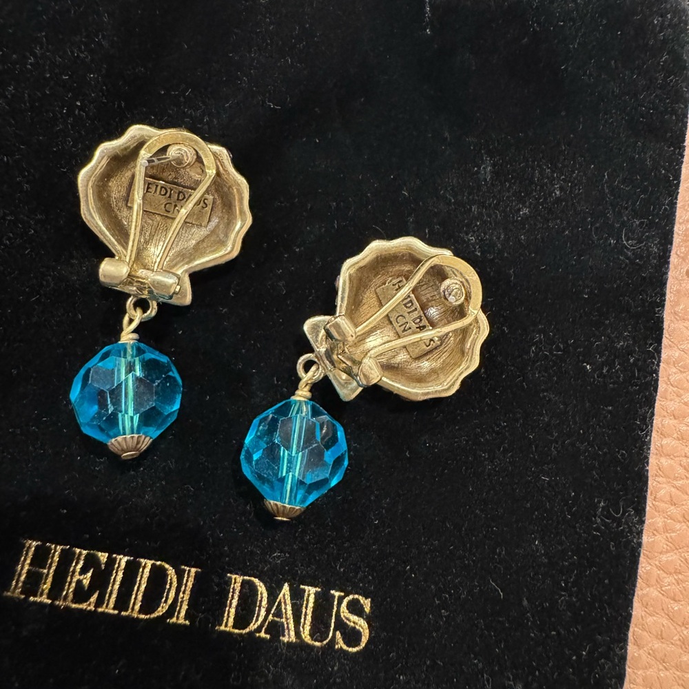 NWOT Heidi Daus Elegant Crystal and Enamel Blue Shell Omega Back Earrings - Picture 4 of 8
